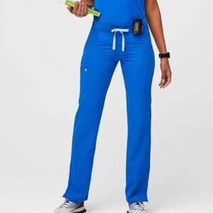 💜FIGS  W_kade cargo pants petite